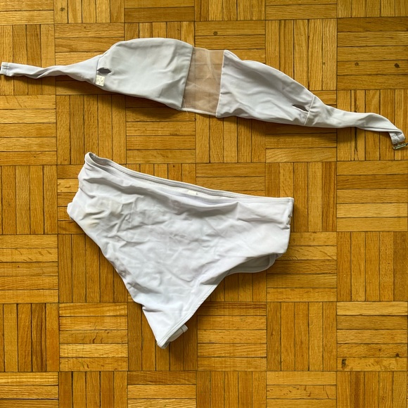 New - Picture 2 of 2